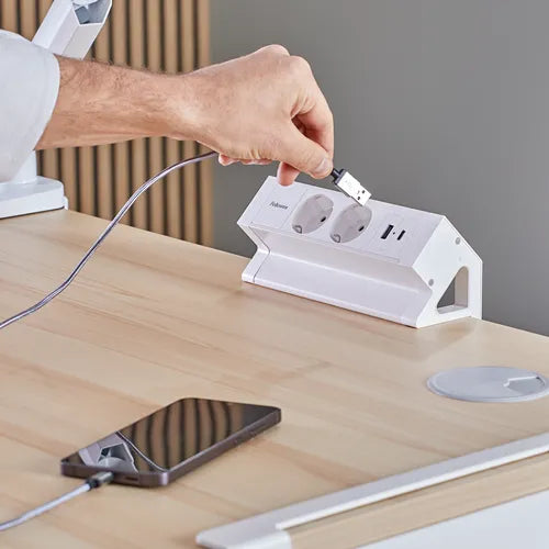 Fellowes 100137183 Prelungitor cu prindere pe birou Power Desk 2 alb 2x Schucko USB-A si USB-C 2m