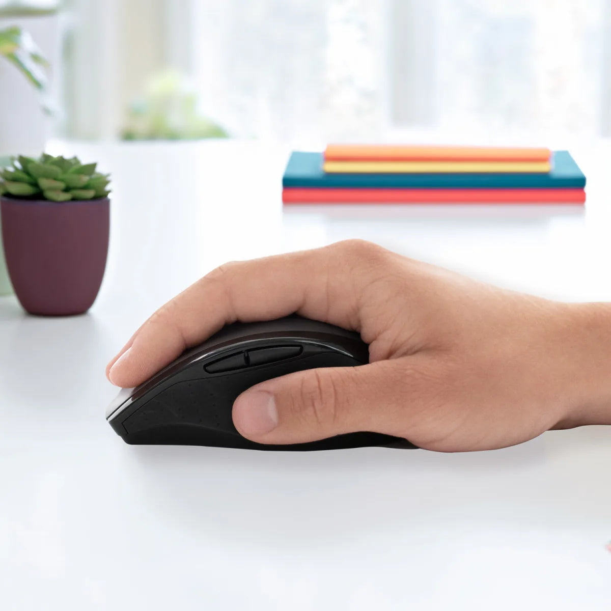 Logitech 910-006034 Logitech M705 Marathon Wireless Mouse, Laser 1000dpi, USB, Black 5099206093065