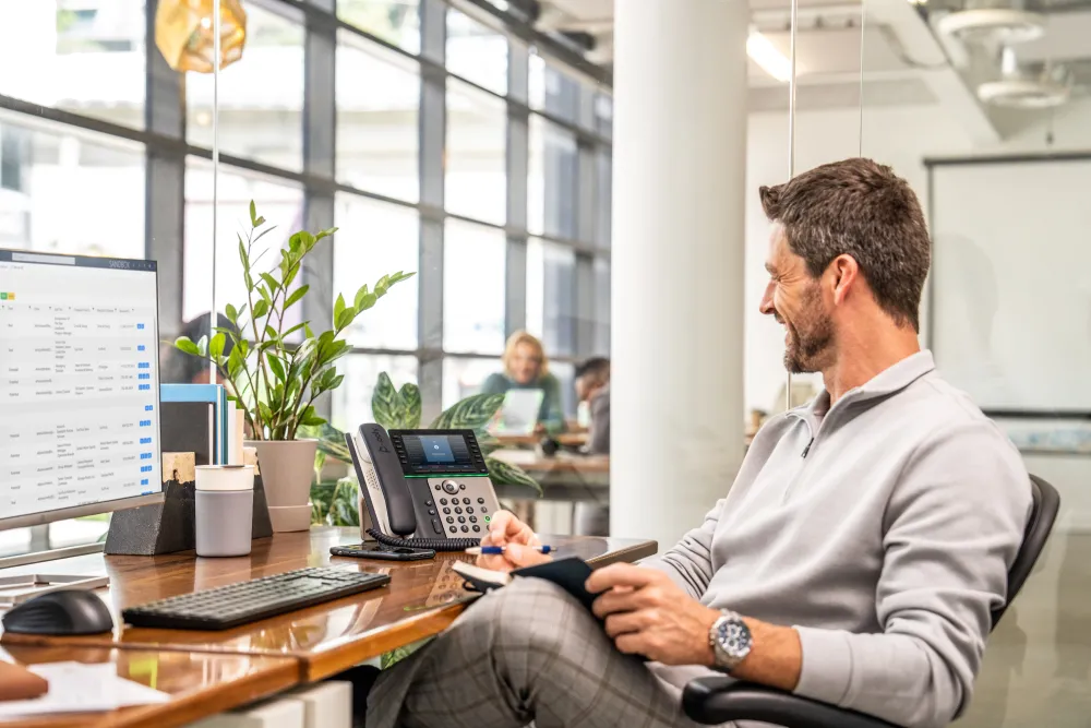 HP 82M91AA Poly Edge E550 IP Phone and PoE-enabled, 197497341393