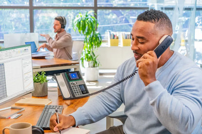 HP 82M93AA Poly Edge E400 IP Phone and PoE-enabled, 197497341416