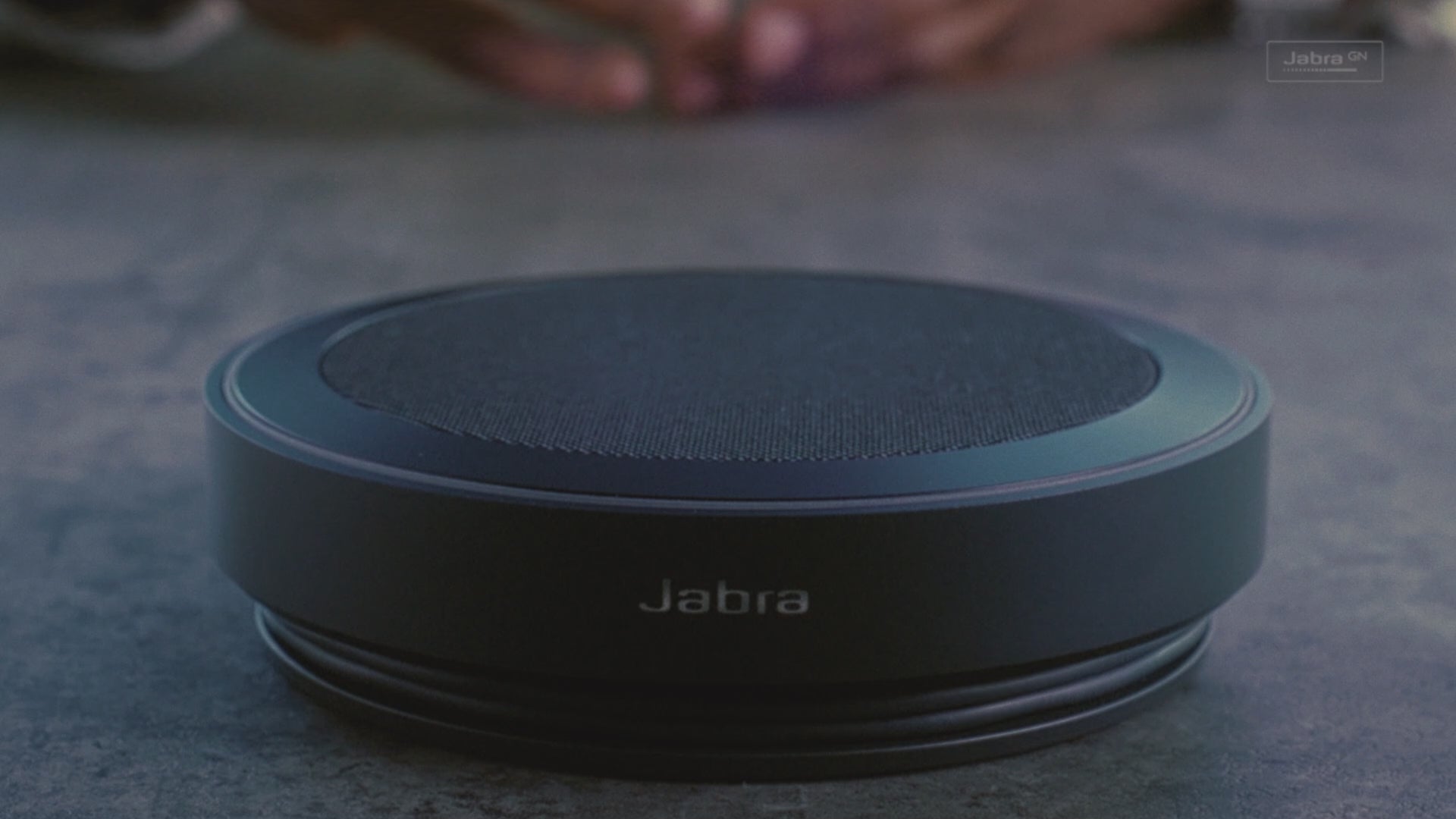 Încarca videoclipul: 